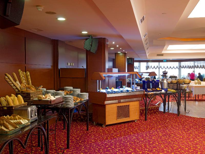 hotel president western plus