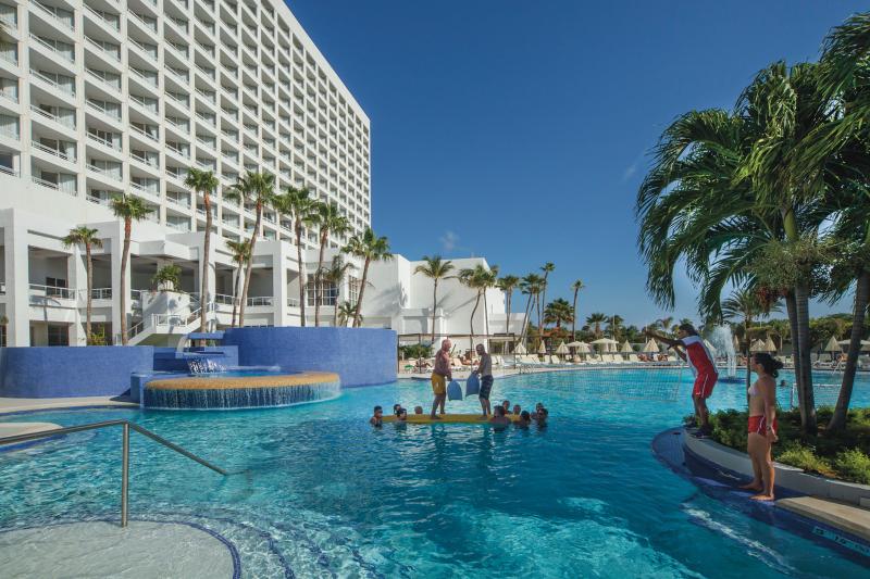 riu antillas aruba