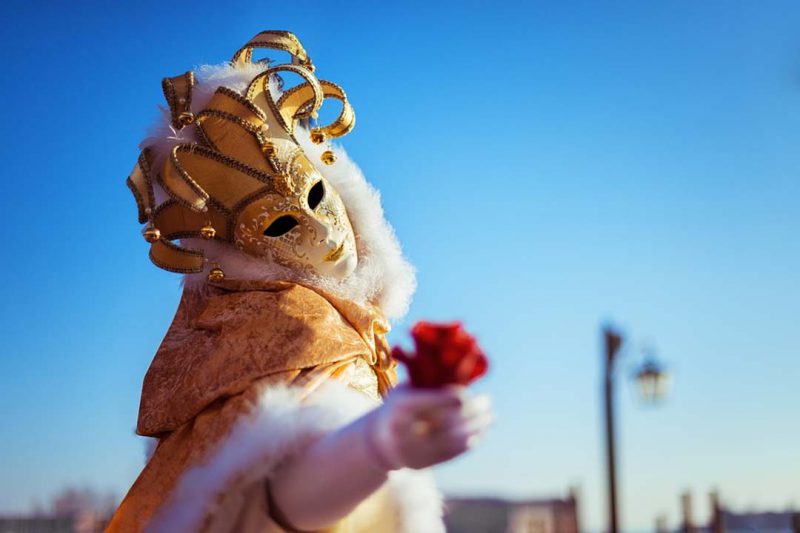 Cinco ciudades españolas donde vivir la magia del Carnaval