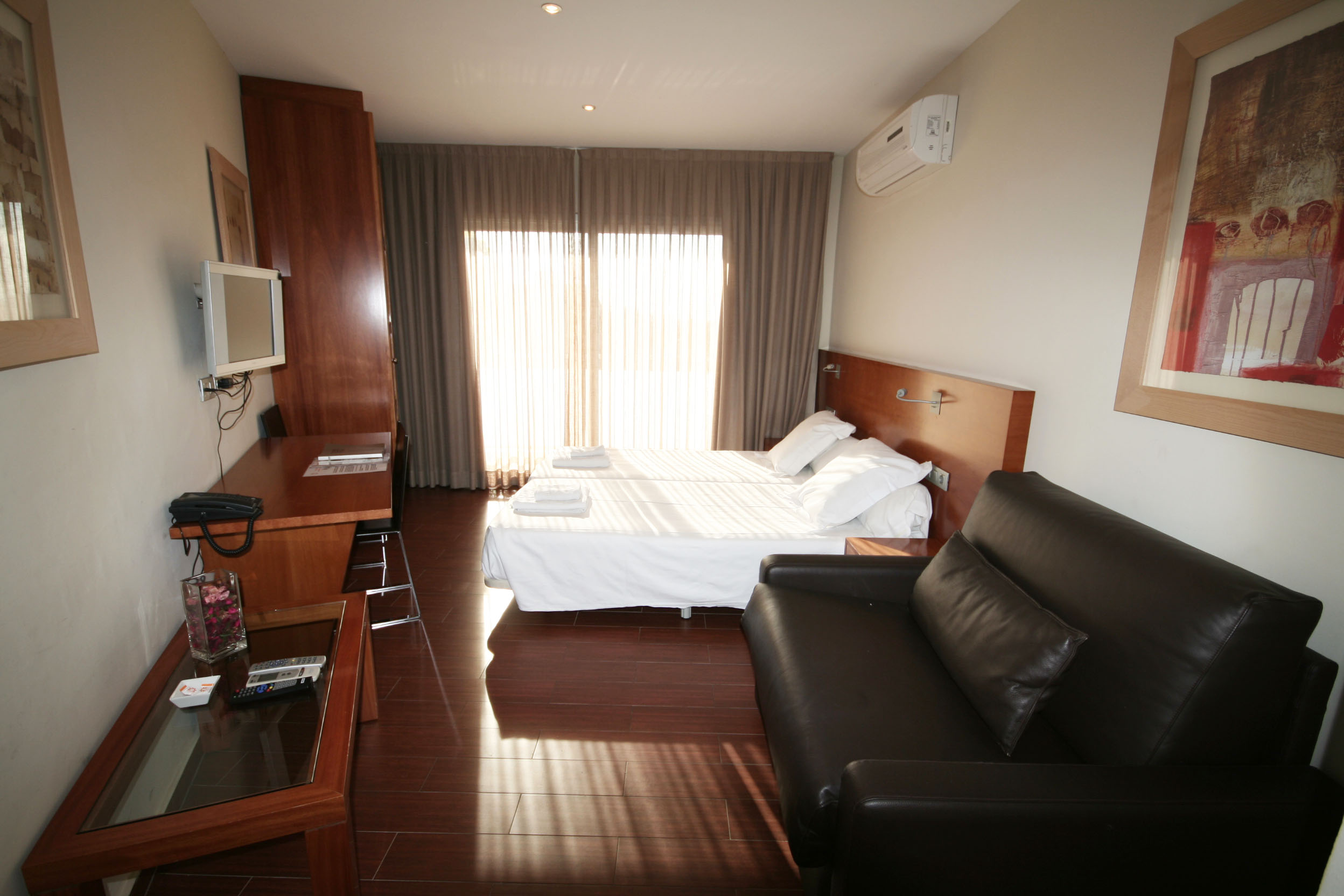 Fotos Hotel Apartamentos Madanis