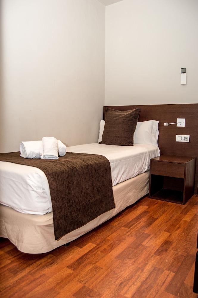 Fotos Hotel Apartamentos Madanis