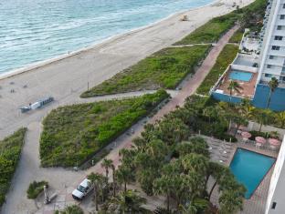 Fotos Hotel Crystal Beach Suites Oceanfront Hotel