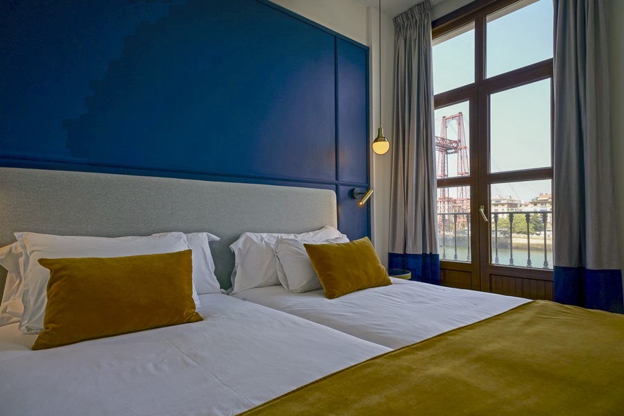 Fotos Hotel Husa Gran Hotel Puente Colgante