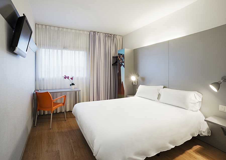 Fotos Hotel B&b hotel girona 2