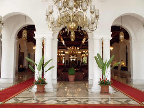 hotel Manila Hotel