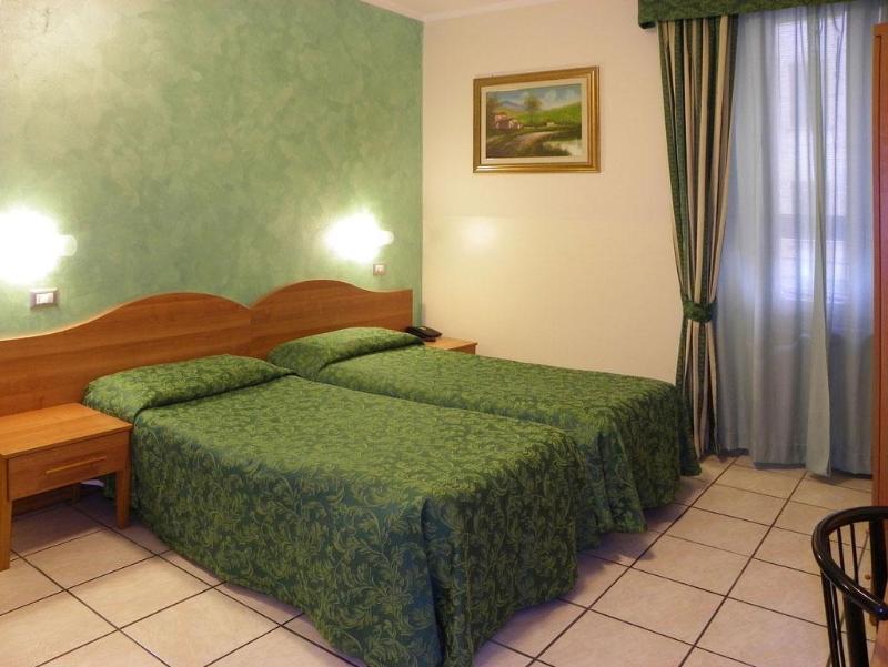 hotel 22-mar