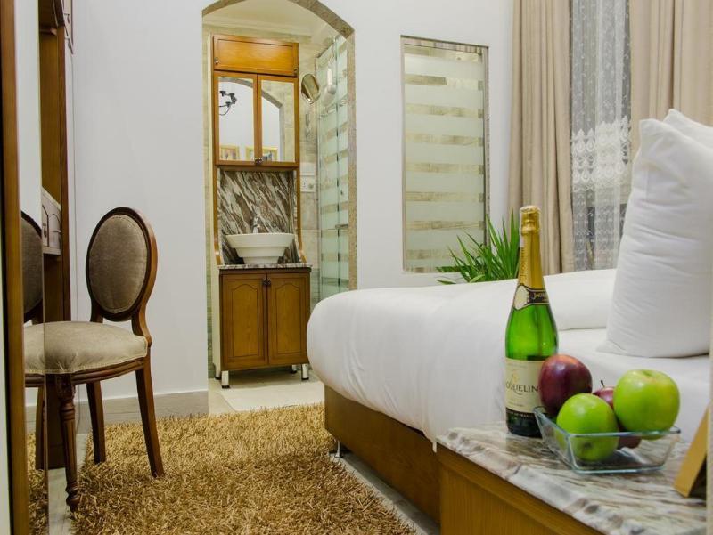 hotel Paris Hotel