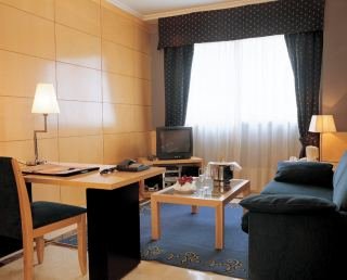 Fotos Hotel Nh Suites Prisma
