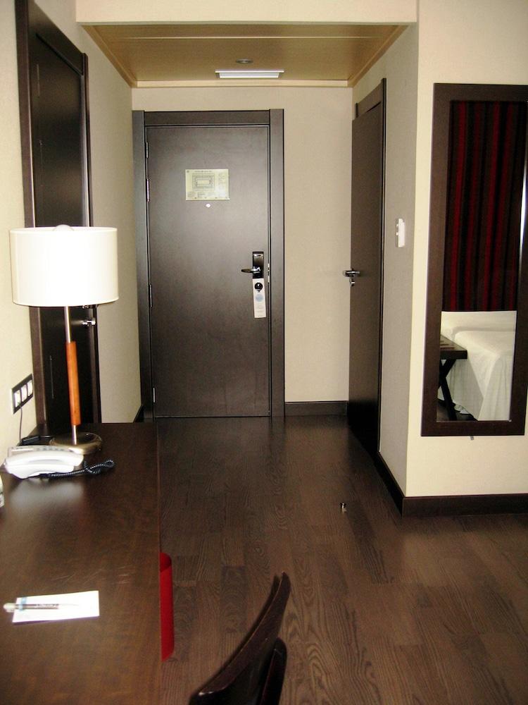 Fotos Hotel Nh Cornell