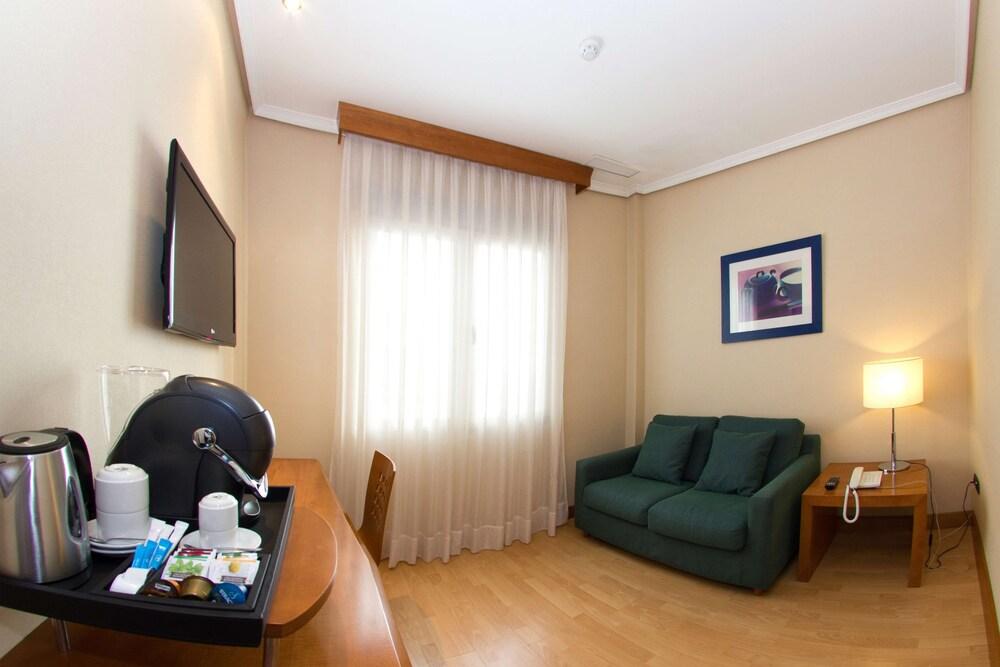 Fotos Hotel Nh San Pedro