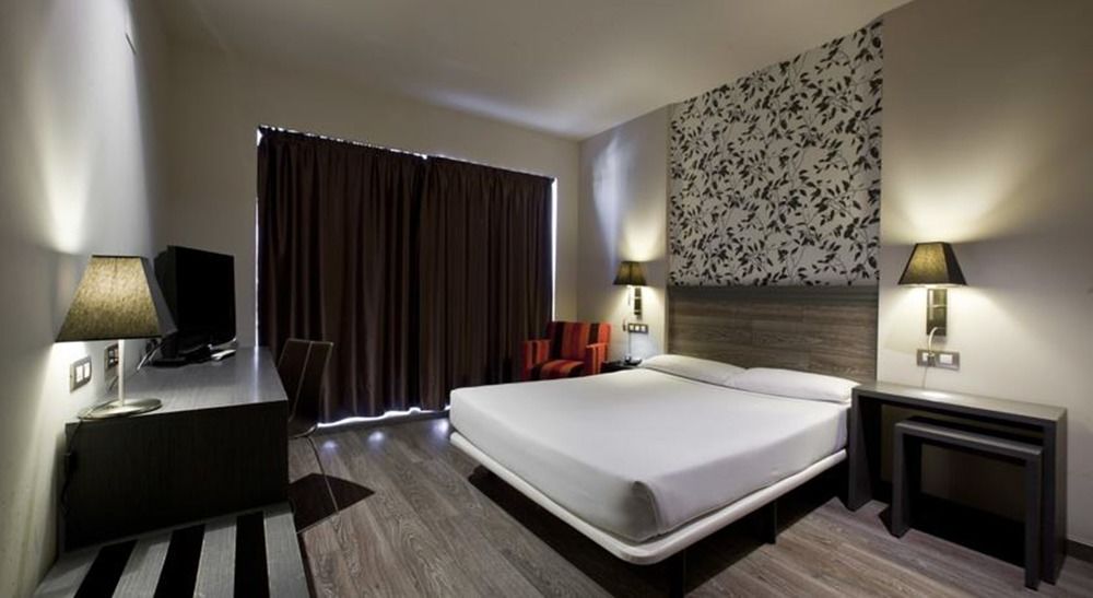 Fotos Hotel Plaza Feria