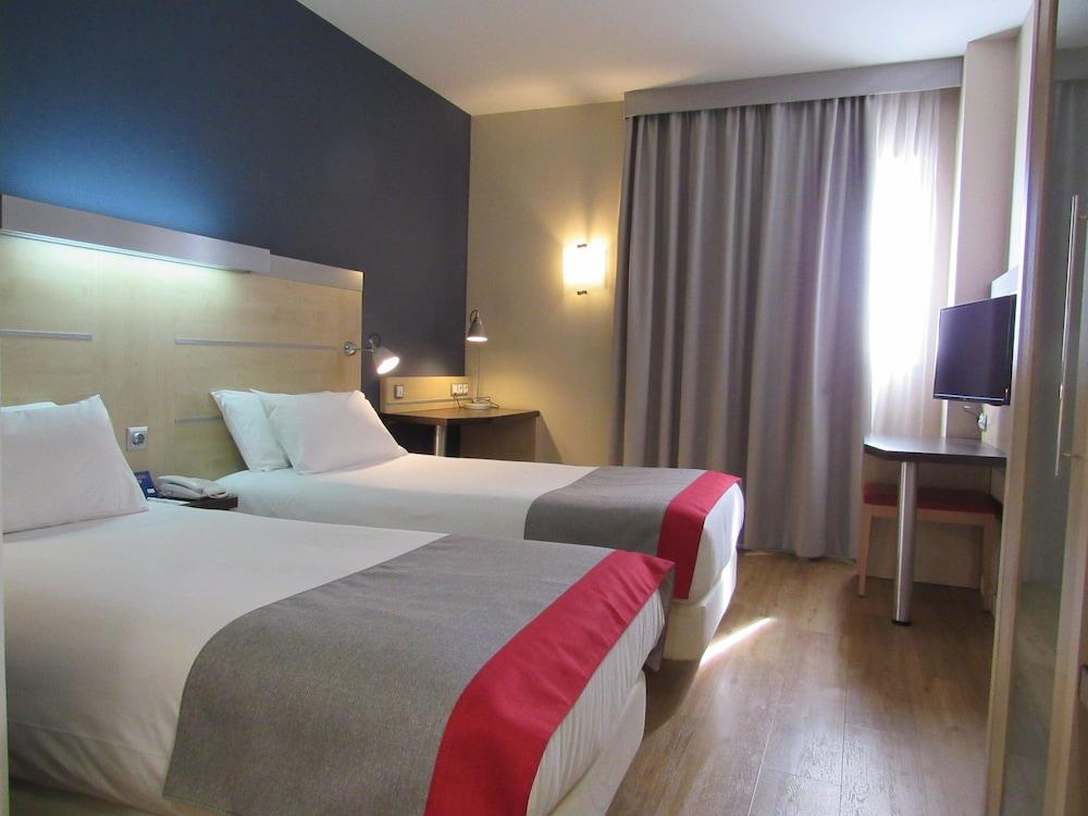 Fotos Hotel Hi Express Barcelona - Sant Cugat