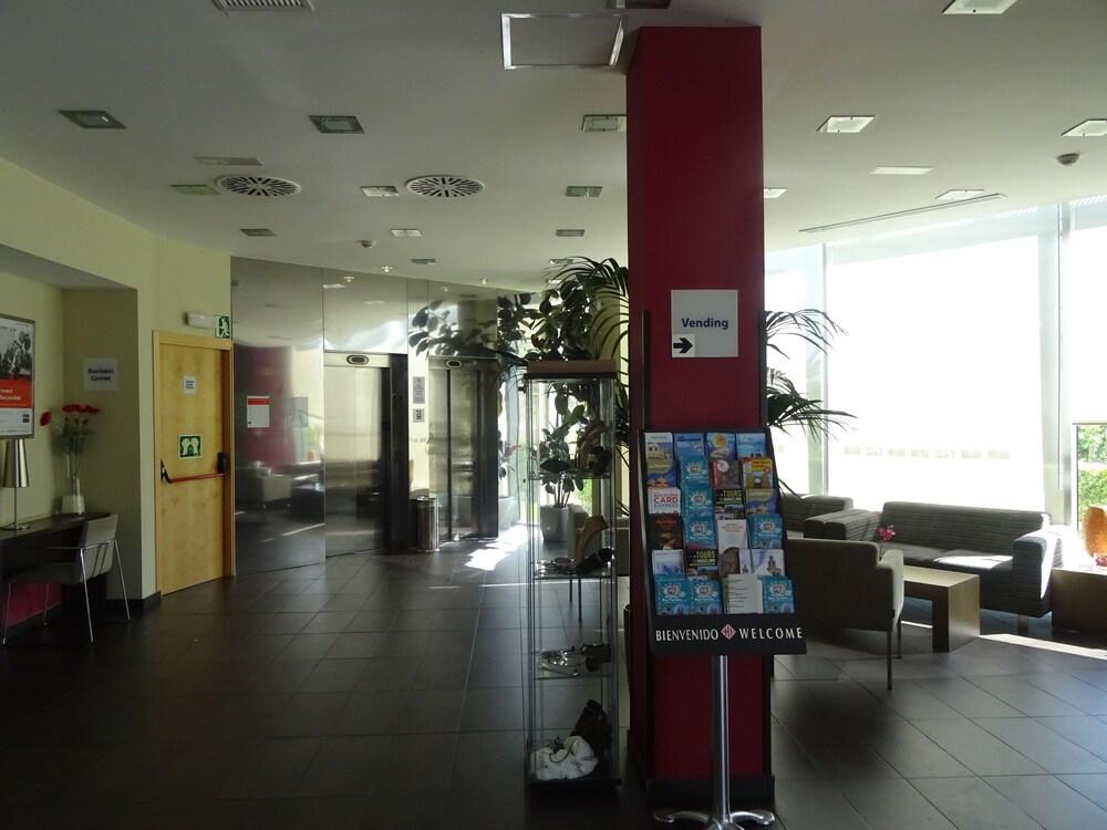 Fotos Hotel Hi Express Barcelona - Sant Cugat