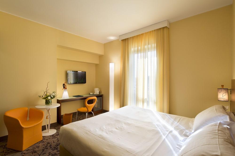 hotel Una Hotels Mediterraneo Milano