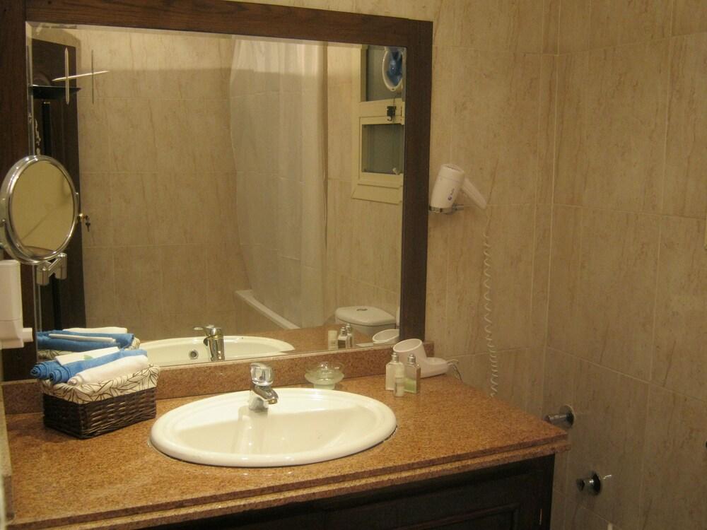 Fotos Hotel Holidays Express