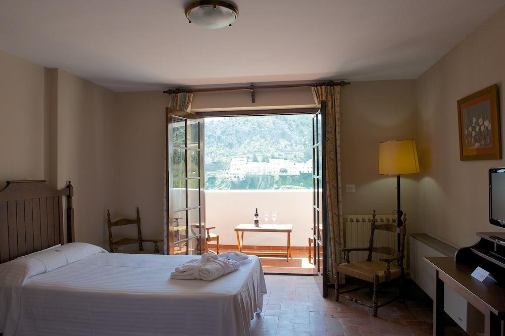 Fotos Apartamentos Aptos. Villa Turistica Grazalema