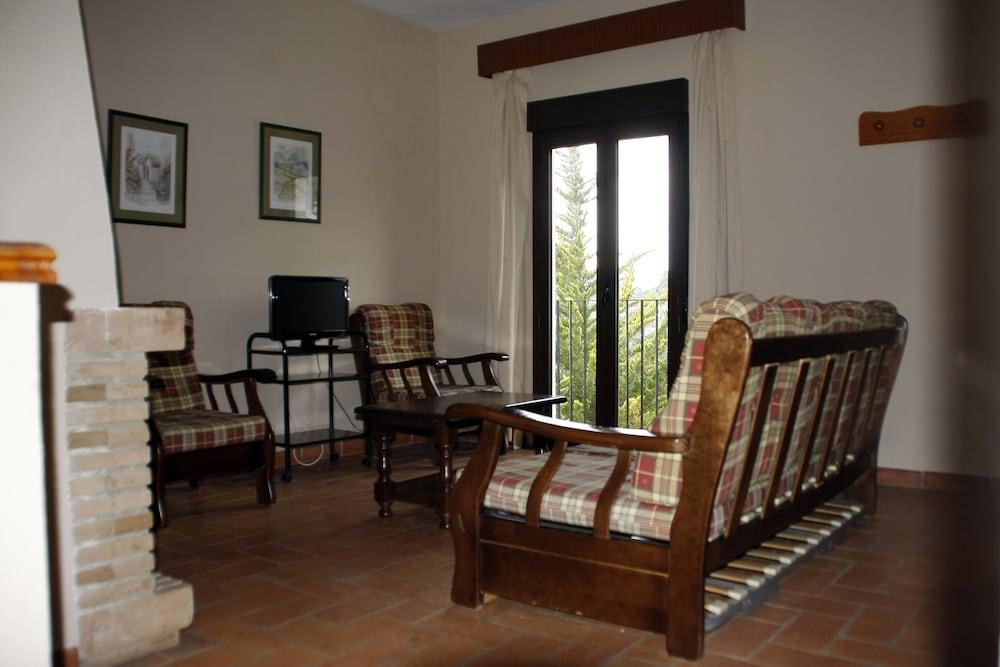 Fotos Apartamentos Aptos. Villa Turistica Grazalema
