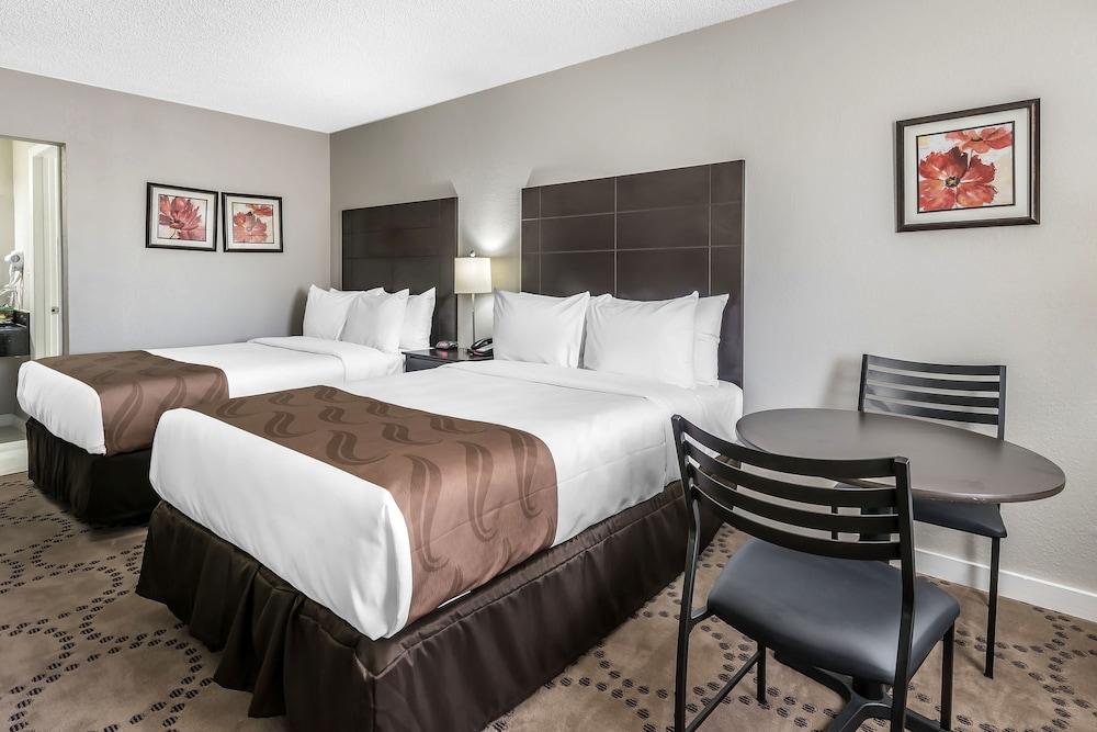 Fotos Hotel Quality Inn Suites Kissimmee By The Lake