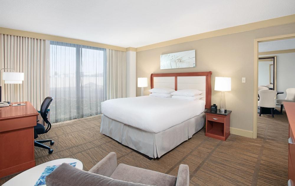 Fotos Hotel Doubletree By Hilton Hotel Miami Airport & Convention Center