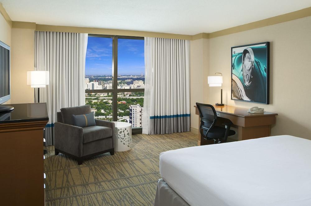 Fotos Hotel Doubletree By Hilton Hotel Miami Airport & Convention Center