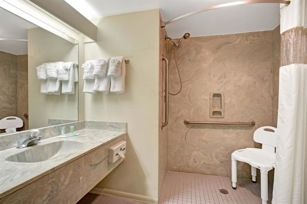 Fotos Hotel Howard Johnson By Wyndham Lake Front Parkkissimmee