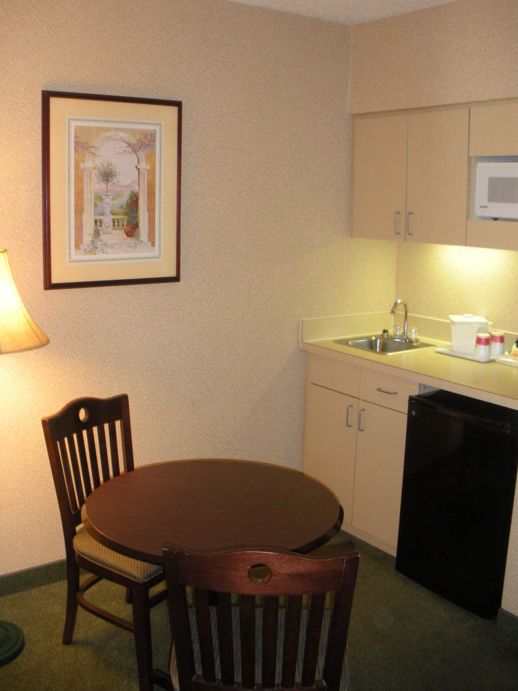 Fotos Hotel Ramada Suites Orlando Airport