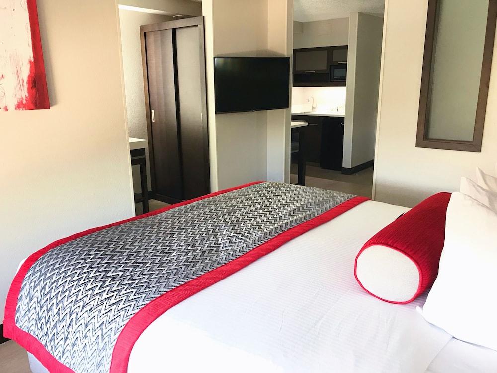 Fotos Hotel Ramada Suites Orlando Airport