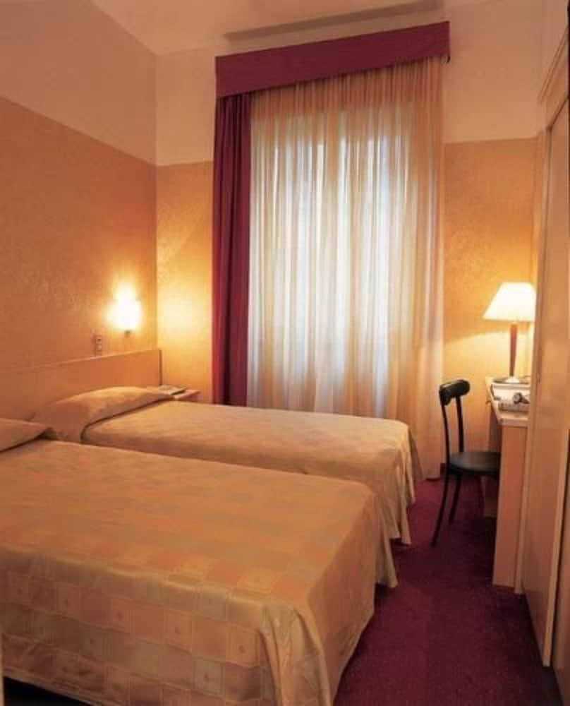 Fotos Hotel Sant Ambroeus Hotel