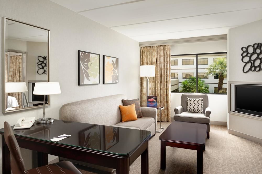 Fotos Hotel Sheraton Suites Airport