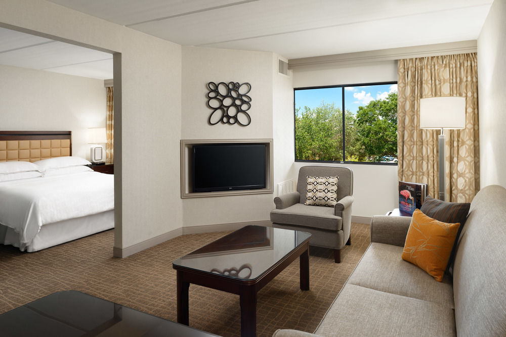 Fotos Hotel Sheraton Suites Airport