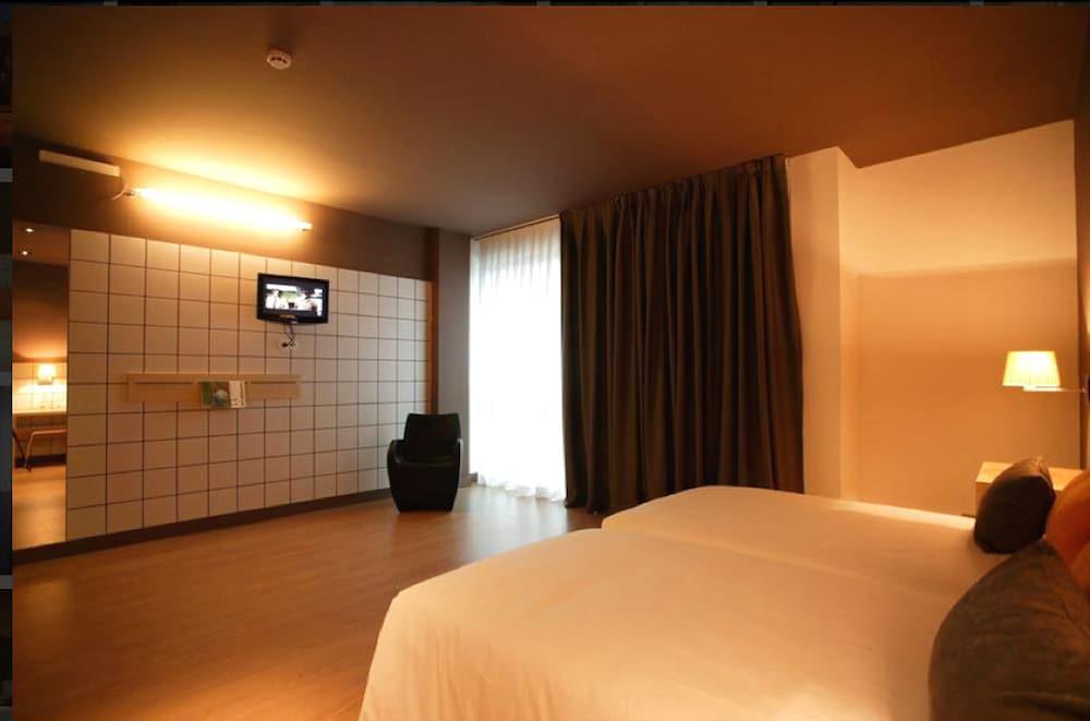 Fotos Hotel Ath Hotelandgo.arasur-miranda