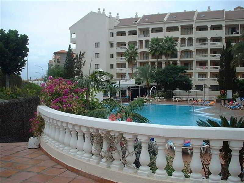 apartamentos Castle Harbour