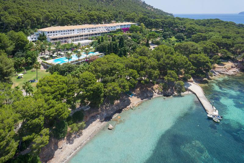 hotel Formentor, A Royal Hideaway