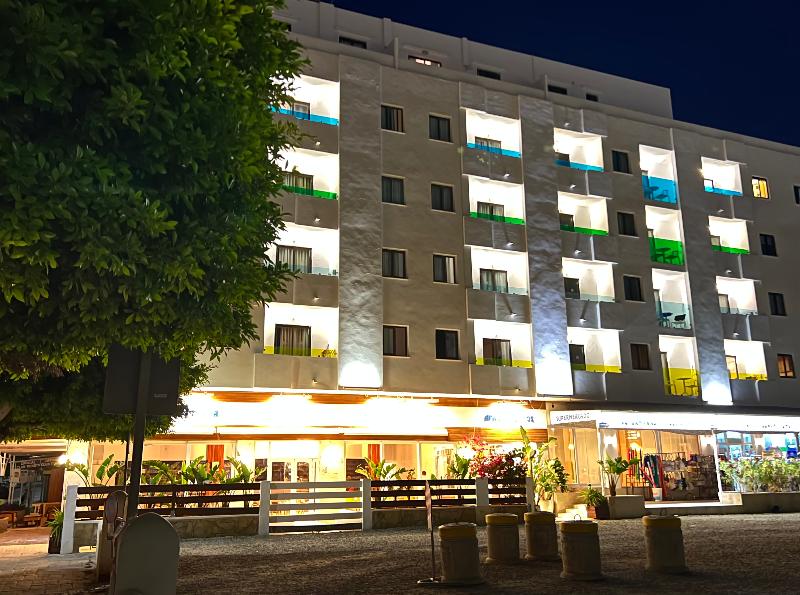 apartamentos Poniente