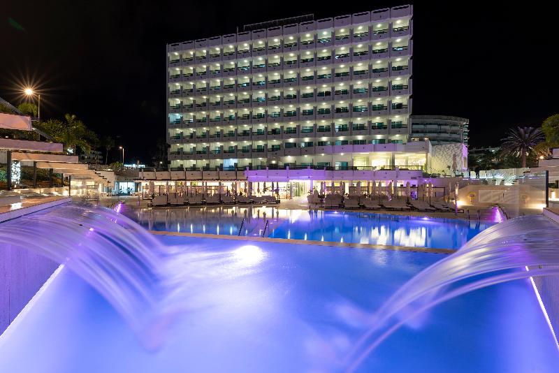 hotel Caserio