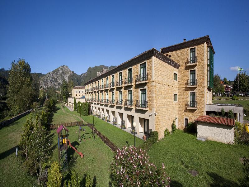 Parador De Cangas De Onis