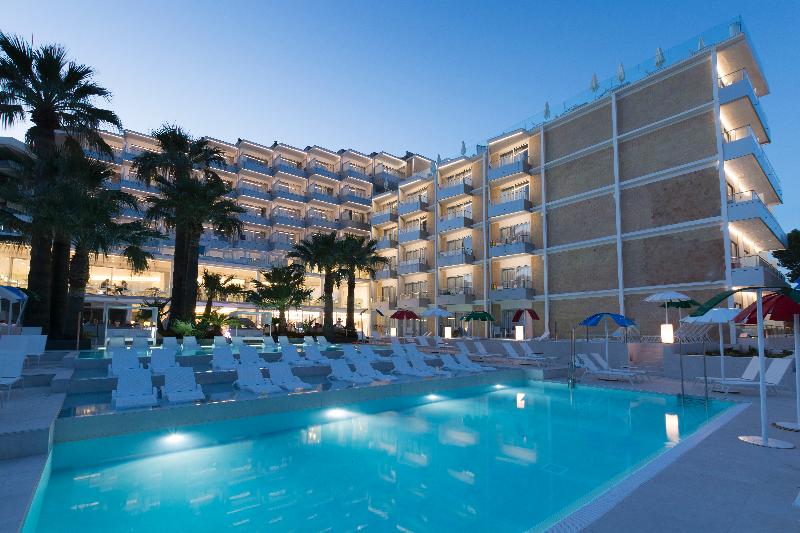 hotel Reverence Mare