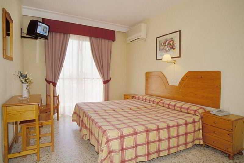 hotel Velazquez (los Pintores)