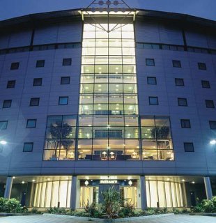 hotel De Vere Whites