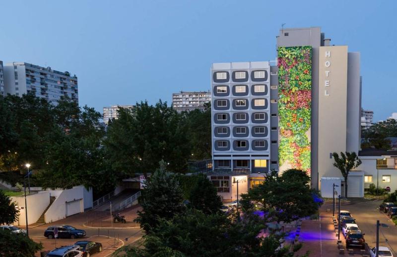 hotel Des Congres