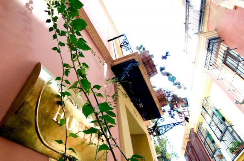 hotel Un Patio En Santa Cruz