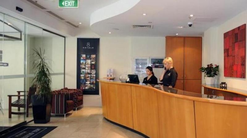 hotel Aarons All Suites Apartments