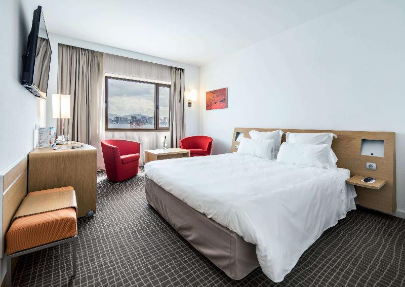 hotel Puerta De Bilbao