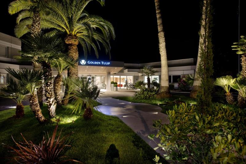 hotel Media Garden Hotel