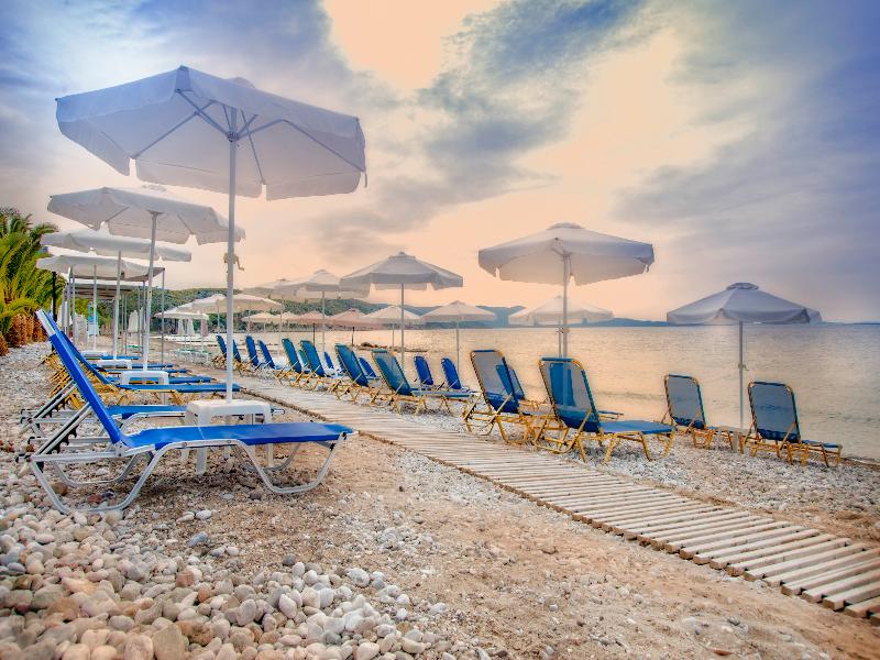 hotel Eden Beach Plaka Club