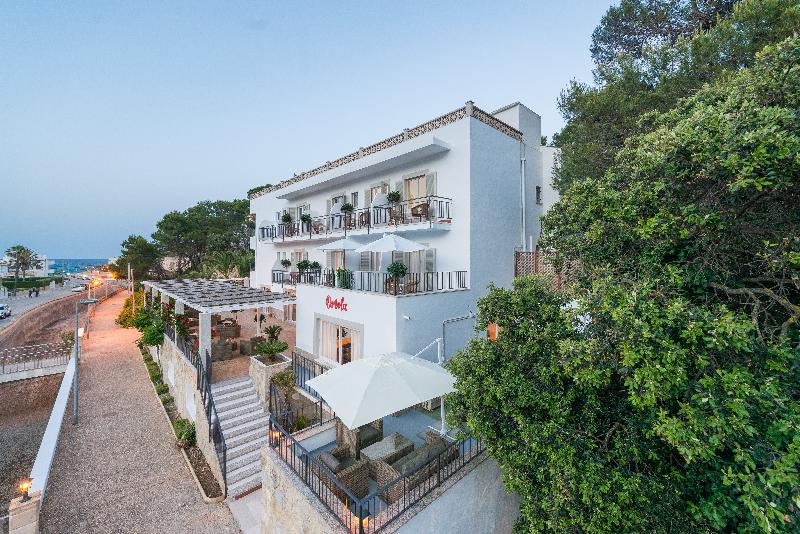 hostal Oriola