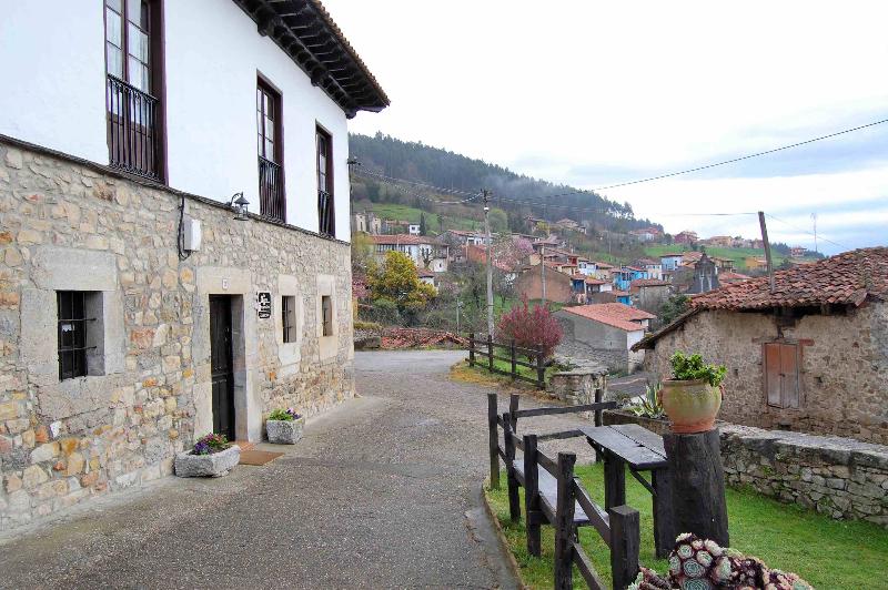 hotel La Casona De Tresgrandas