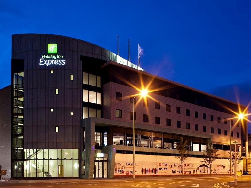 hotel Express By Holiday Inn Dundee