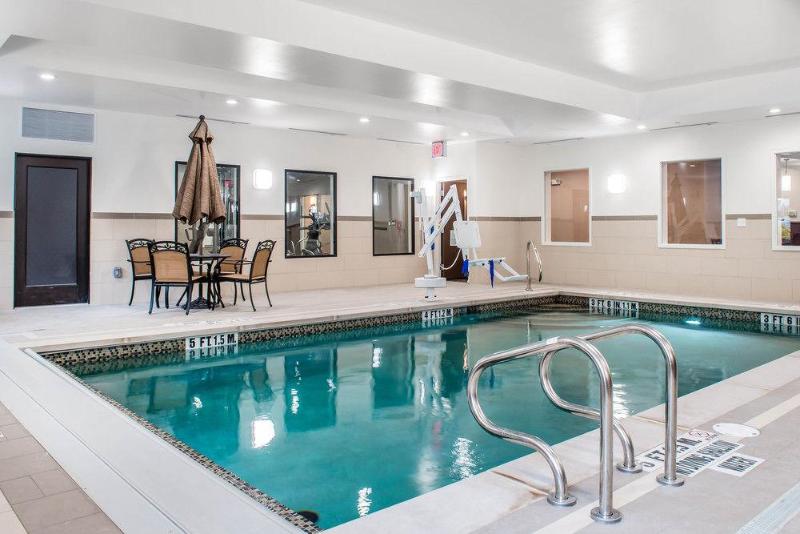 hotel Comfort Inn & Suites