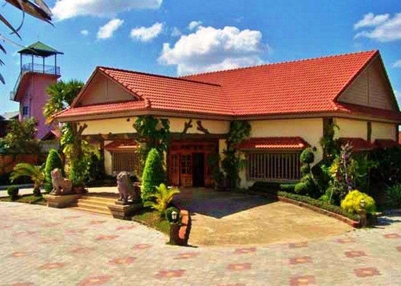 hotel Lotus Lodge